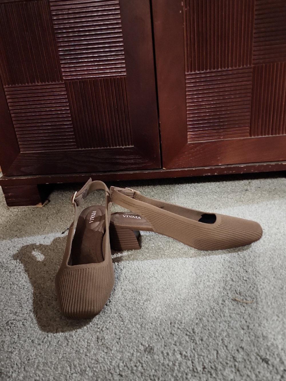 VIVALA Brown Ribbed Slingback Block Heel Pumps